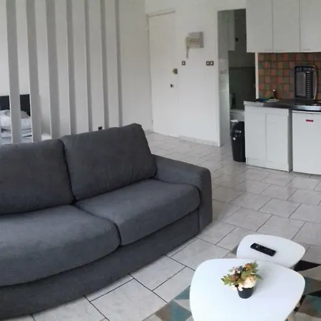 Jolie Studio A Dunkerque 公寓