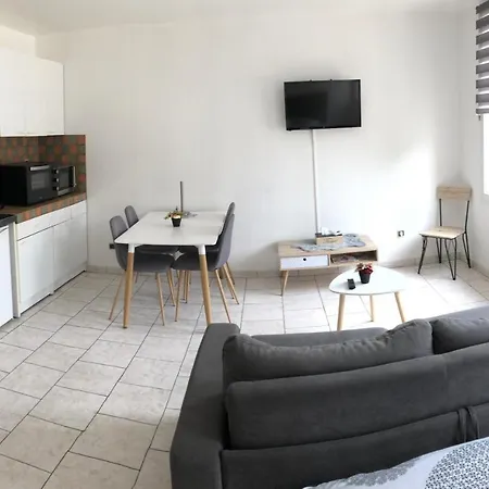 Jolie Studio A Dunkerque 公寓